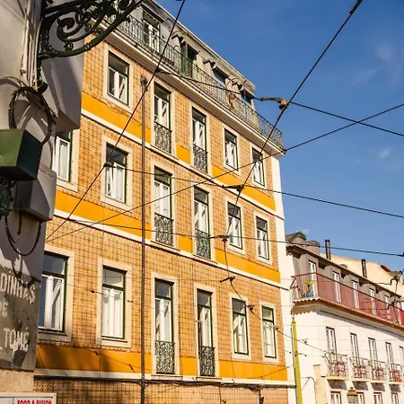 Scenic 4br With River Views Alfama Location * Lissabon