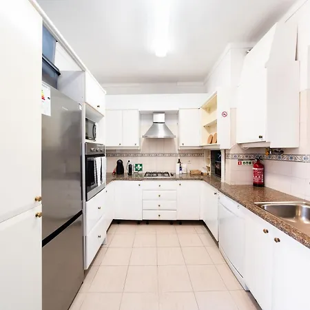 Scenic 4br With River Views Alfama Location Appartement *