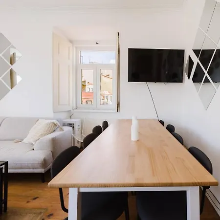Appartamento Scenic 4br With River Views Alfama Location *