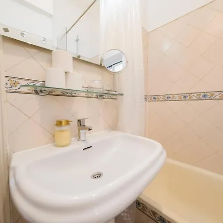 Daire Scenic 4br With River Views Alfama Location Lisboa