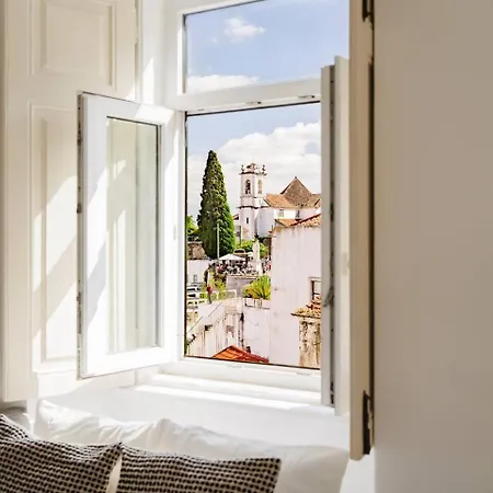 Daire Scenic 4br With River Views Alfama Location